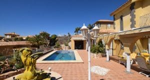 Villa di Lusso con piscina privata e garage in vendita a maspalomas in gran canaria