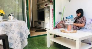 appartamento in vendita al piano terra fronte piscina nel complesso surycan zona sonnenland in gran canaria composto da una camera da letto un bagno cucina e salone più patio esterno.